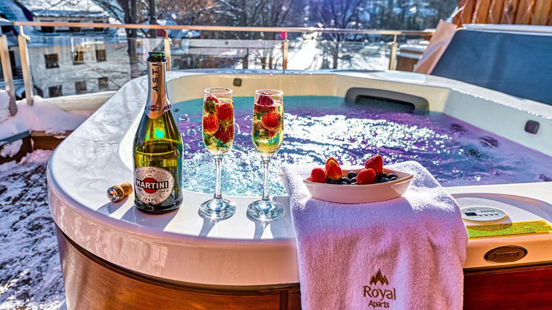 Royal Prestige Collection Z Prywatnym Jacuzzi - Stone Hill Resort Z Basenem I Saunami Шклярска-Поремба Экстерьер фото